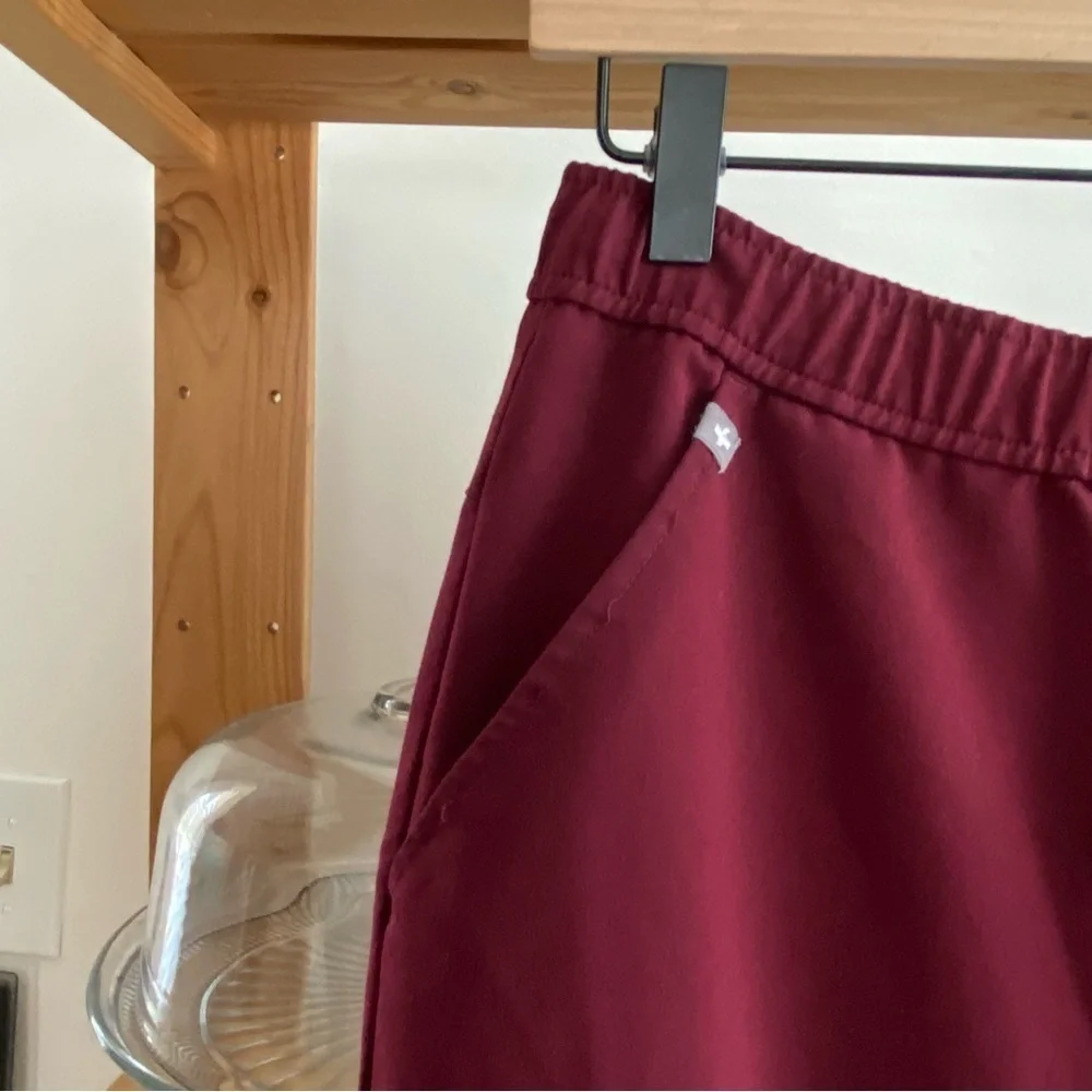 FIGS Maroon Red Tansen Jogger Scrub Pants Small